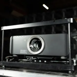 Panasonic PT-DZ770